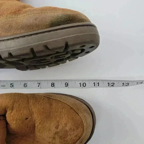 UGG Australia Sand Ulta Boots - 9 - Picture 11 of 11